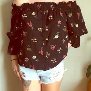 Blouse - Off the shoulder